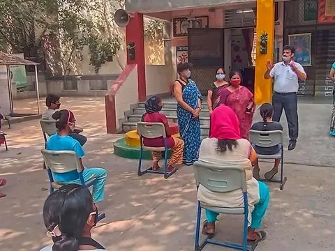 हरी नगर आश्रम, सब्ज़ी मंडी प्राइमरी कन्या विद्यालय में राशन किट वितरण — 6