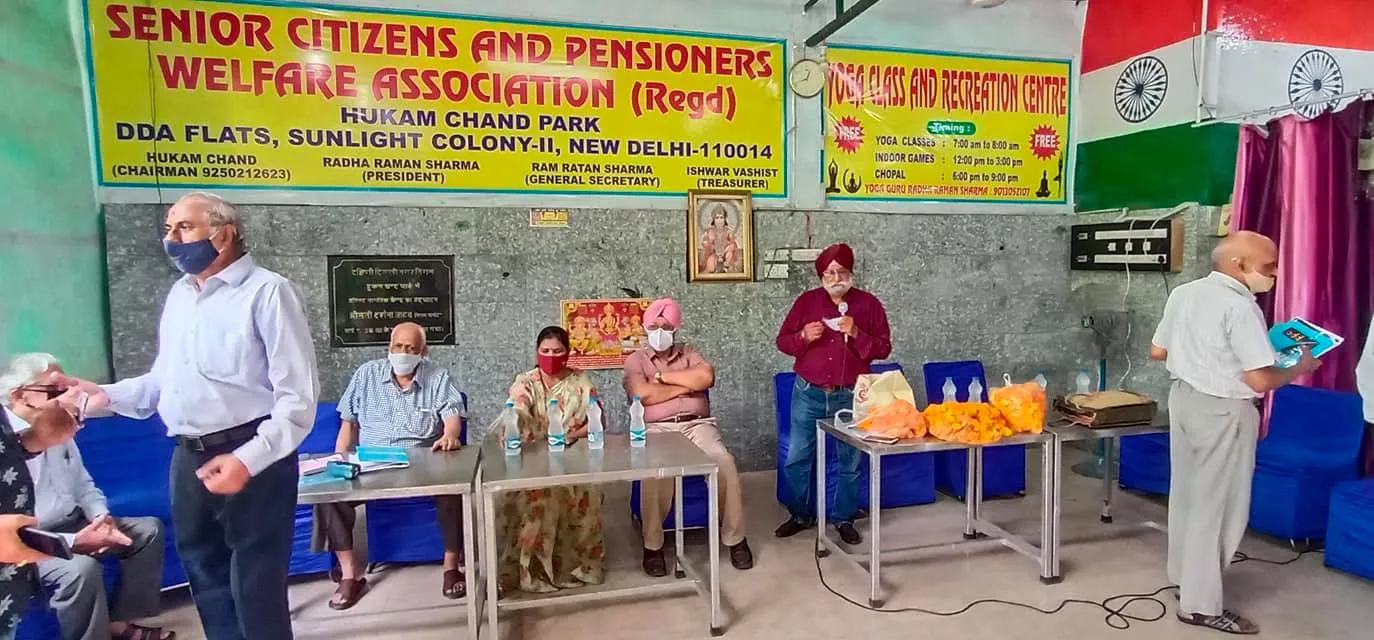 सनलाइट कॉलोनी-2 सीनियर सिटीजन हट में जन्मदिन समारोह — तस्वीर 10 में से 14