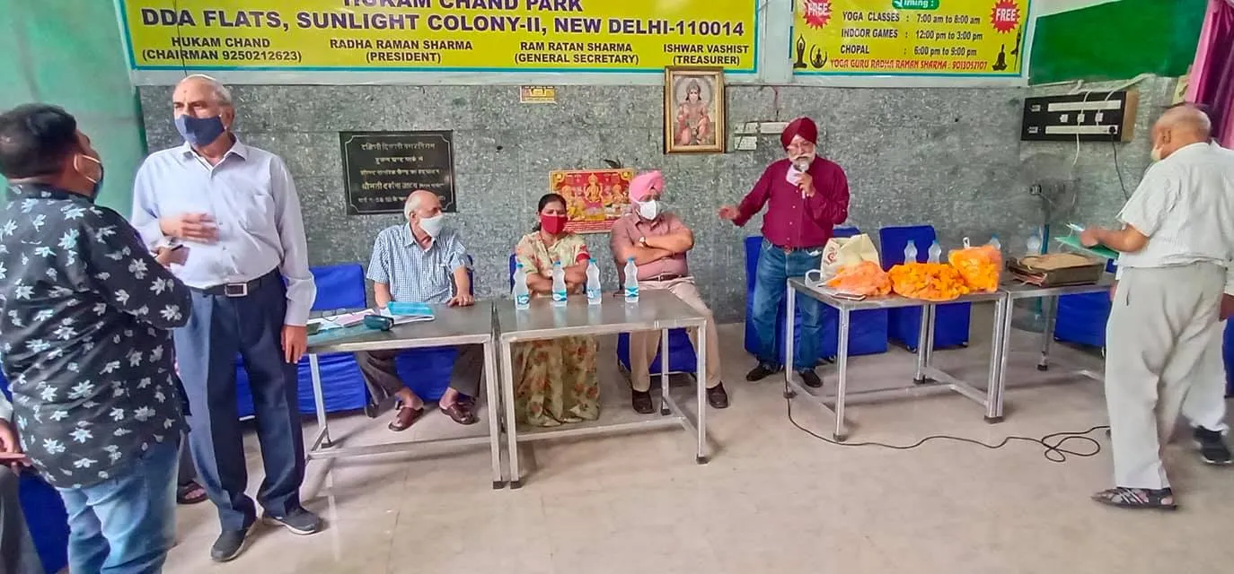 सनलाइट कॉलोनी-2 सीनियर सिटीजन हट में जन्मदिन समारोह — तस्वीर 12 में से 14