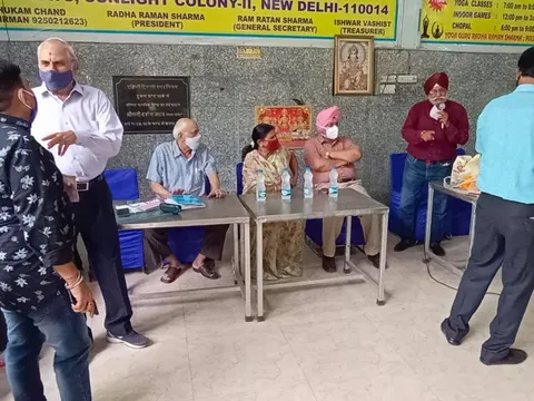 सनलाइट कॉलोनी-2 सीनियर सिटीजन हट में जन्मदिन समारोह — 13