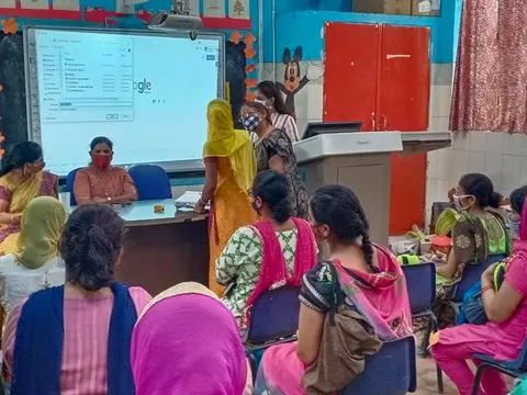 जीवन नगर एसडीएमसी स्कूल में अभिभावक-शिक्षक बैठक — 10