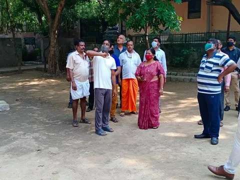 सनलाइट कॉलोनी-2 स्टोर वाले पार्क का आरडब्ल्यूए संग निरीक्षण — 2