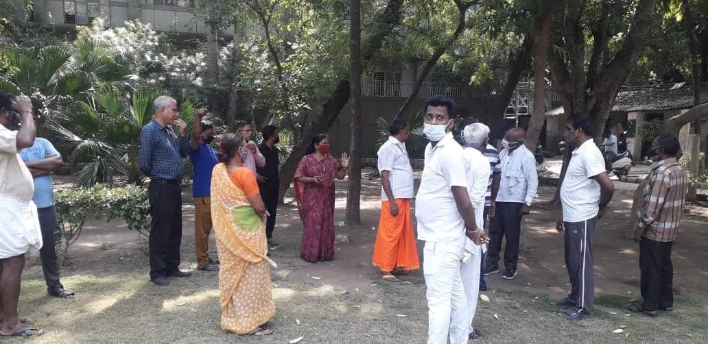 सनलाइट कॉलोनी-2 स्टोर वाले पार्क का आरडब्ल्यूए संग निरीक्षण — तस्वीर 4 में से 12