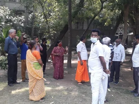 सनलाइट कॉलोनी-2 स्टोर वाले पार्क का आरडब्ल्यूए संग निरीक्षण — 4