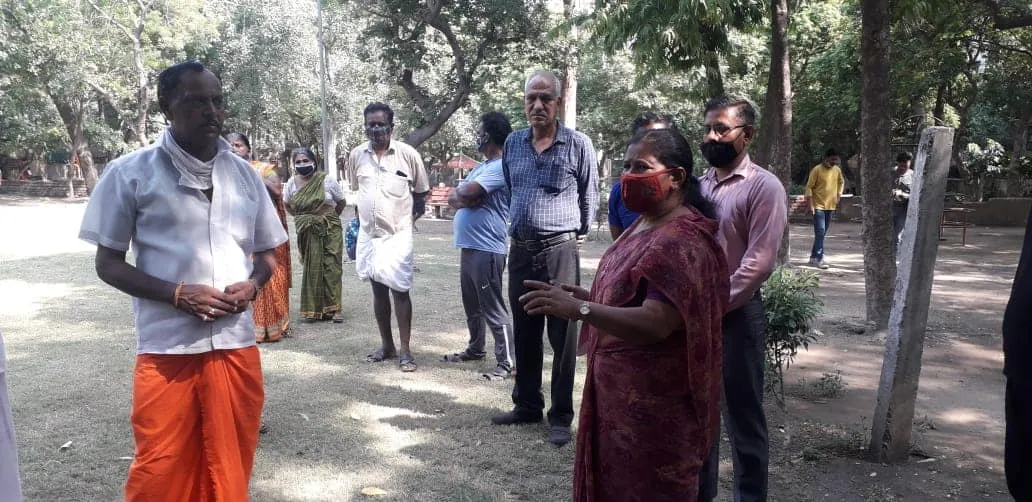 सनलाइट कॉलोनी-2 स्टोर वाले पार्क का आरडब्ल्यूए संग निरीक्षण — तस्वीर 5 में से 12