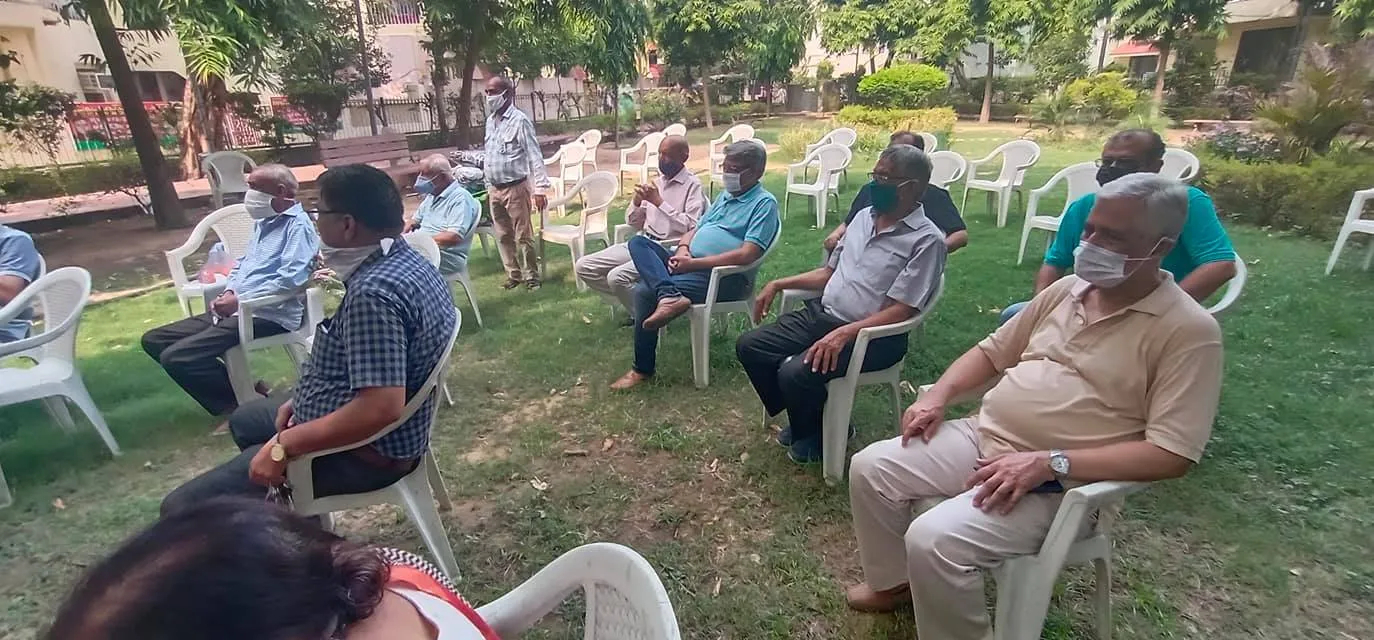 सिद्धार्थ एनक्लेव ट्राएंगल पार्क में नए आरडब्ल्यूए सदस्यों का स्वागत — तस्वीर 3 में से 18