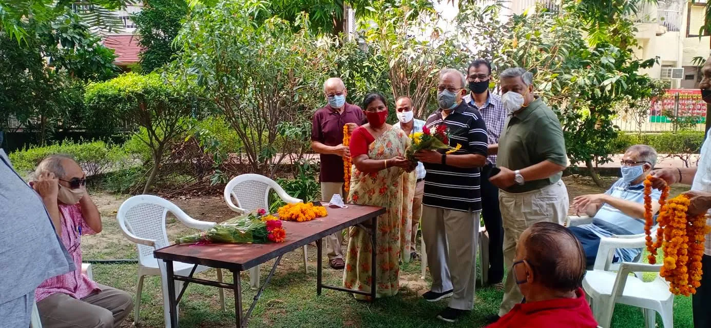 सिद्धार्थ एनक्लेव ट्राएंगल पार्क में नए आरडब्ल्यूए सदस्यों का स्वागत — तस्वीर 4 में से 18