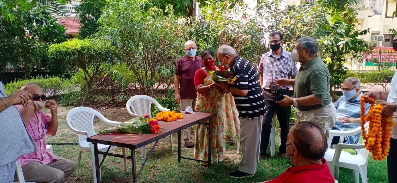 सिद्धार्थ एनक्लेव ट्राएंगल पार्क में नए आरडब्ल्यूए सदस्यों का स्वागत — तस्वीर 5 में से 18