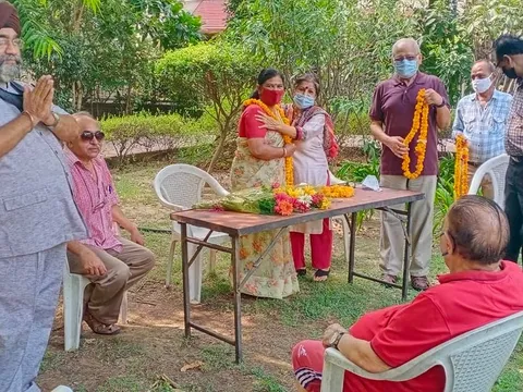 सिद्धार्थ एनक्लेव ट्राएंगल पार्क में नए आरडब्ल्यूए सदस्यों का स्वागत — 7