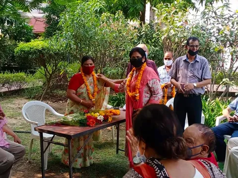 सिद्धार्थ एनक्लेव ट्राएंगल पार्क में नए आरडब्ल्यूए सदस्यों का स्वागत — 8