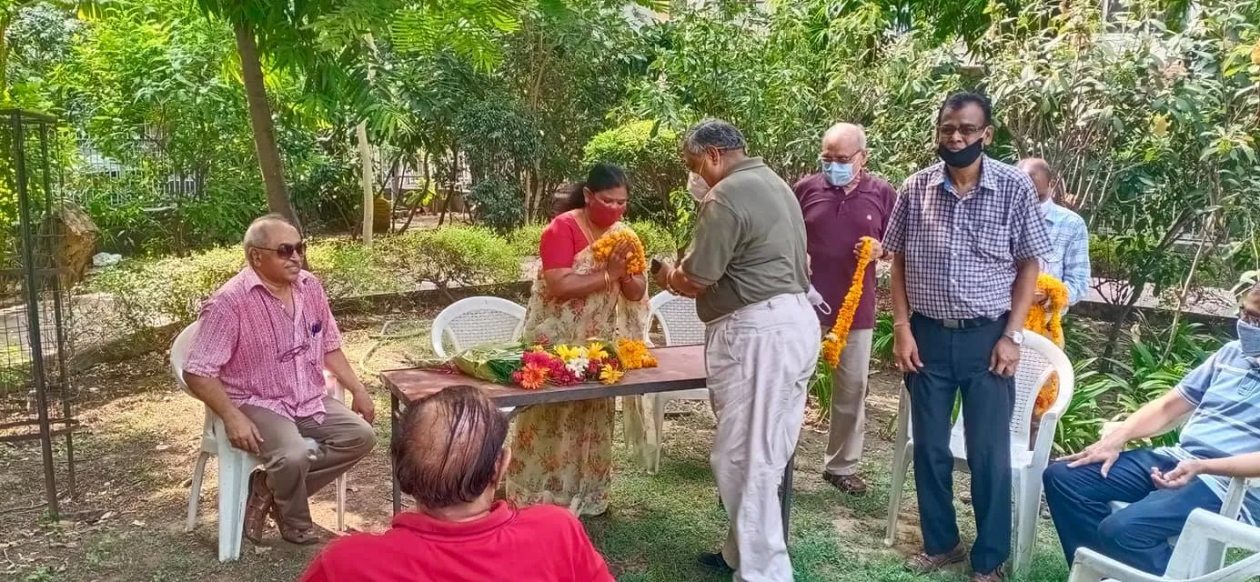 सिद्धार्थ एनक्लेव ट्राएंगल पार्क में नए आरडब्ल्यूए सदस्यों का स्वागत — तस्वीर 10 में से 18