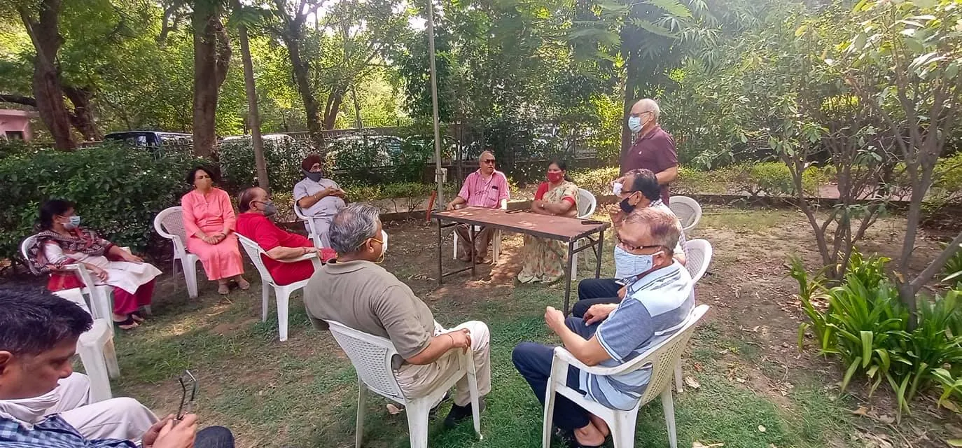 सिद्धार्थ एनक्लेव ट्राएंगल पार्क में नए आरडब्ल्यूए सदस्यों का स्वागत — तस्वीर 16 में से 18