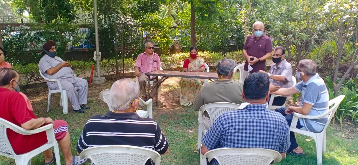 सिद्धार्थ एनक्लेव ट्राएंगल पार्क में नए आरडब्ल्यूए सदस्यों का स्वागत — तस्वीर 17 में से 18