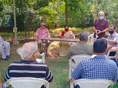 सिद्धार्थ एनक्लेव ट्राएंगल पार्क में नए आरडब्ल्यूए सदस्यों का स्वागत — 17
