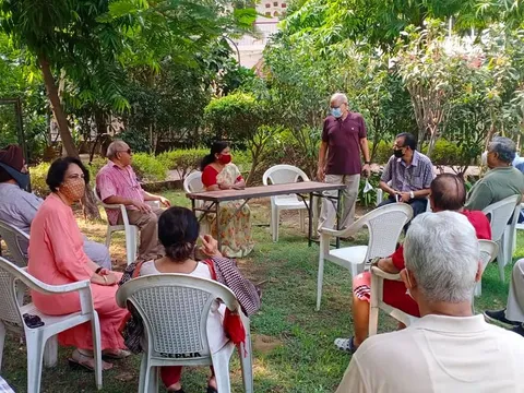 सिद्धार्थ एनक्लेव ट्राएंगल पार्क में नए आरडब्ल्यूए सदस्यों का स्वागत — 18