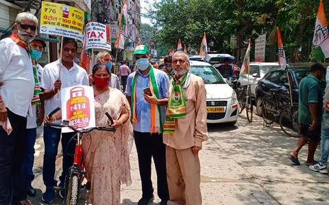 पेट्रोल-डीज़ल व सरसों तेल के दामों के विरुद्ध साइकिल रोष प्रदर्शन