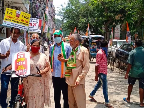 पेट्रोल-डीज़ल व सरसों तेल के दामों के विरुद्ध साइकिल रोष प्रदर्शन — 4