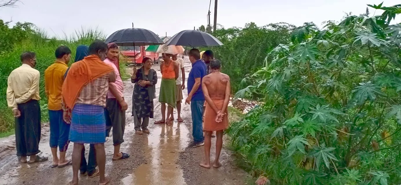 सराय काले खां ग्यासपुर झुग्गियों में बारिश के पानी की तुरंत निकासी — तस्वीर 2 में से 13