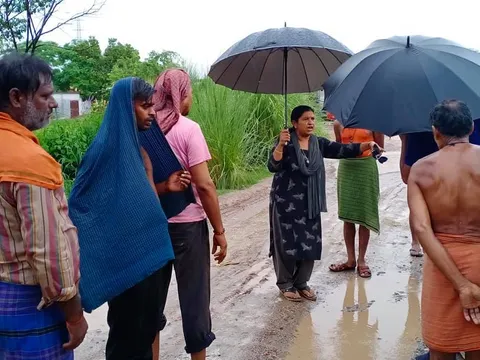 सराय काले खां ग्यासपुर झुग्गियों में बारिश के पानी की तुरंत निकासी — 10