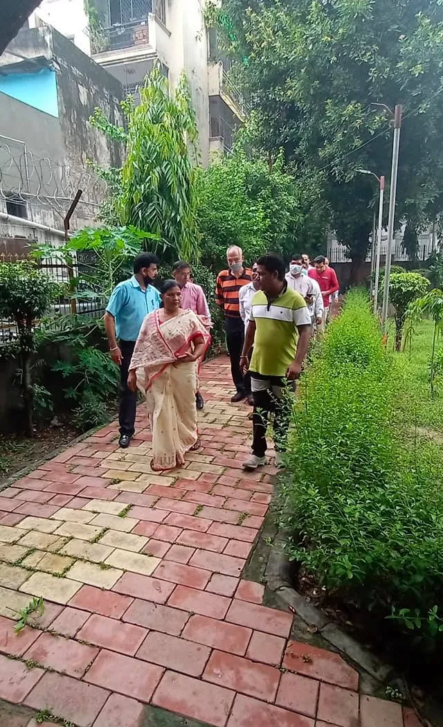 ज्ञानचंद पार्क में शीला दीक्षित जी की पुण्यतिथि पर वृक्षारोपण — तस्वीर 4 में से 16