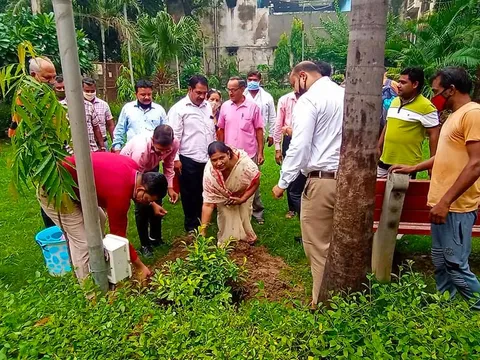 ज्ञानचंद पार्क में शीला दीक्षित जी की पुण्यतिथि पर वृक्षारोपण — 14