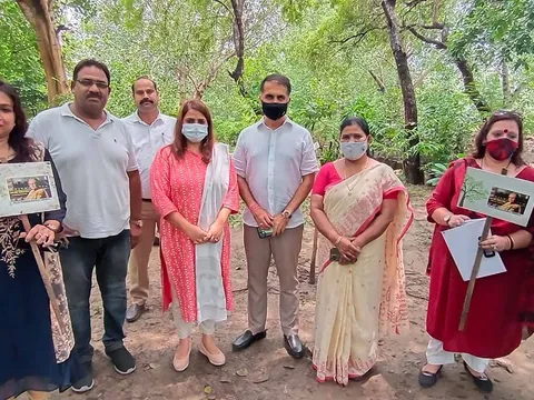 राजीव गांधी स्मृति वन में शीला दीक्षित जी की पुण्यतिथि पर वृक्षारोपण — 16