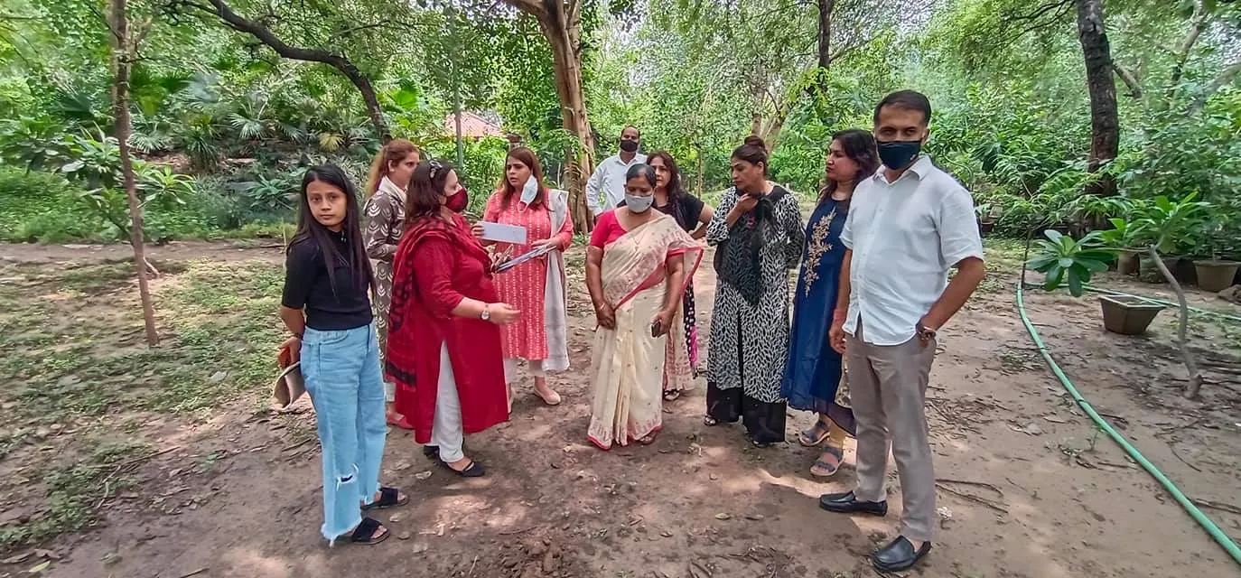 राजीव गांधी स्मृति वन में शीला दीक्षित जी की पुण्यतिथि पर वृक्षारोपण — तस्वीर 17 में से 22
