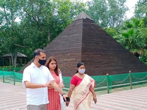 राजीव गांधी स्मृति वन में शीला दीक्षित जी की पुण्यतिथि पर वृक्षारोपण — 19