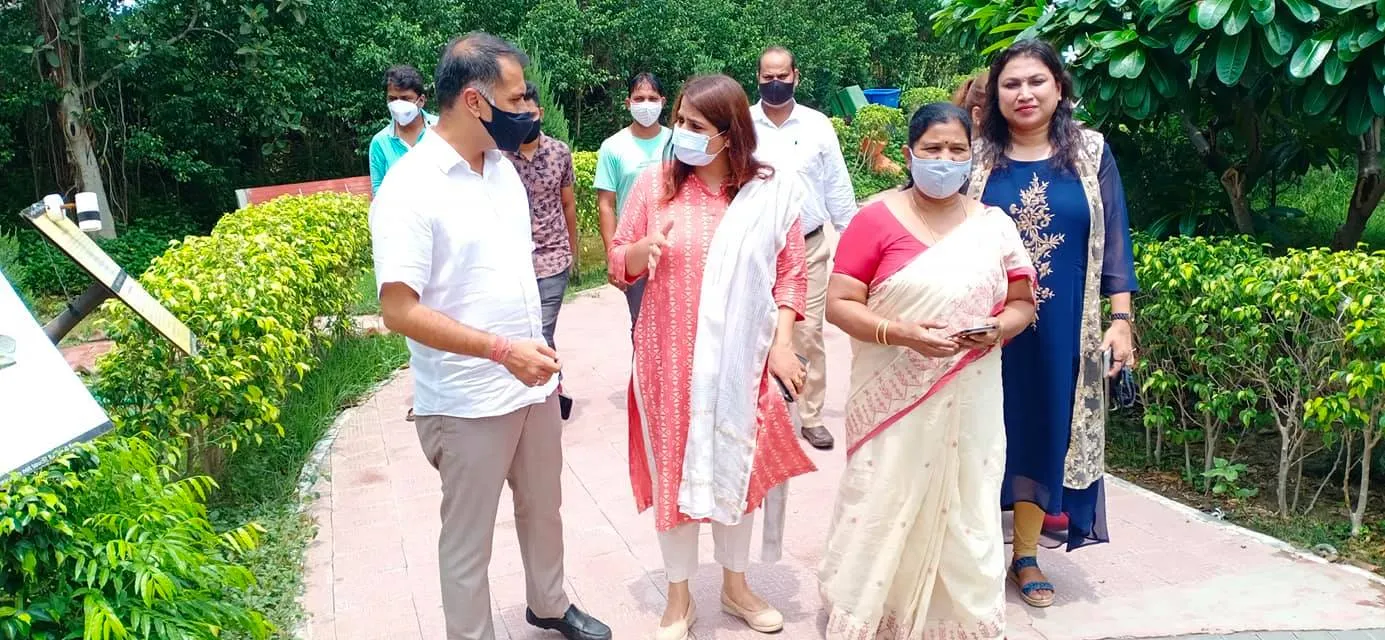 राजीव गांधी स्मृति वन में शीला दीक्षित जी की पुण्यतिथि पर वृक्षारोपण — तस्वीर 22 में से 22