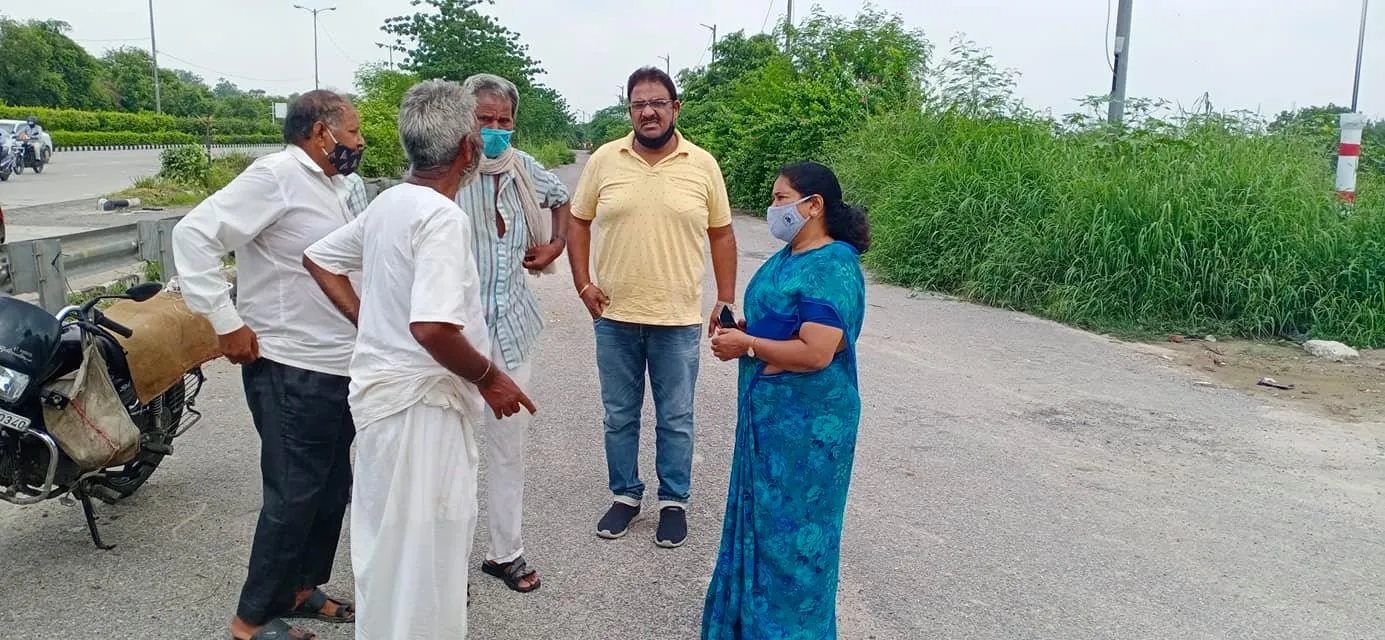 बेला गांव व मूलचंद बस्ती में जलभराव समस्या पर मुलाकात — तस्वीर 9 में से 16
