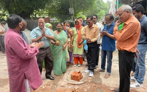 सिद्धार्थ बस्ती में गलियों के नवनिर्माण कार्य का शुभारंभ