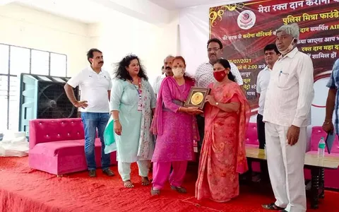 नगली रजापुर में युवा मंच फाउंडेशन द्वारा ब्लड डोनेशन कैंप
