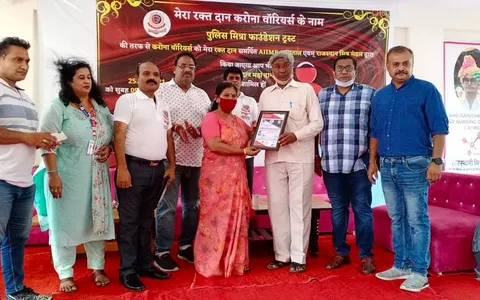 नगली रजापुर में युवा मंच फाउंडेशन द्वारा ब्लड डोनेशन कैंप