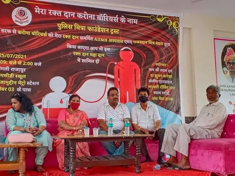 नगली रजापुर में युवा मंच फाउंडेशन द्वारा ब्लड डोनेशन कैंप — 9