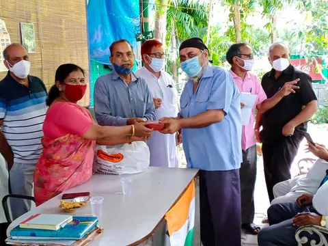 जीवन नगर सीनियर सिटीजन पार्क में आभार व सदस्य का जन्मदिन समारोह — 2
