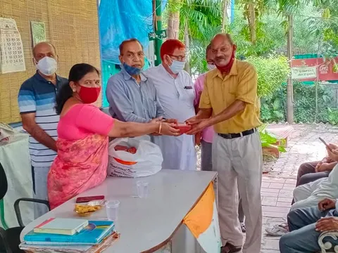 जीवन नगर सीनियर सिटीजन पार्क में आभार व सदस्य का जन्मदिन समारोह — 3