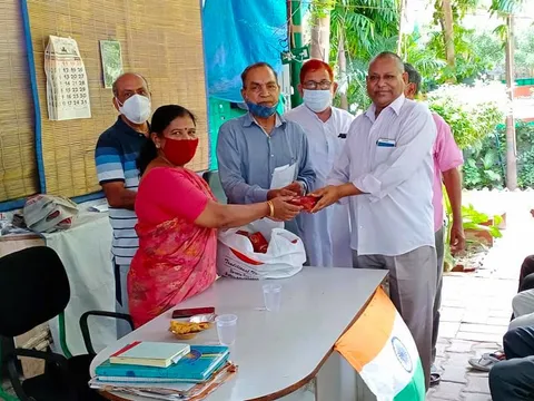 जीवन नगर सीनियर सिटीजन पार्क में आभार व सदस्य का जन्मदिन समारोह — 6