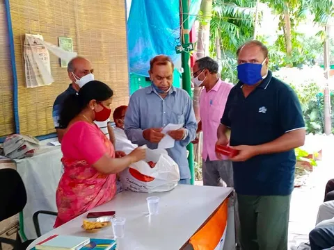 जीवन नगर सीनियर सिटीजन पार्क में आभार व सदस्य का जन्मदिन समारोह — 8