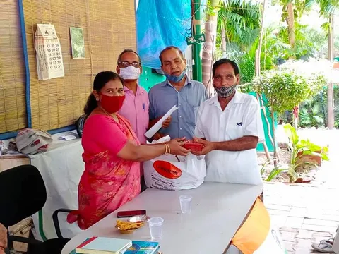 जीवन नगर सीनियर सिटीजन पार्क में आभार व सदस्य का जन्मदिन समारोह — 10