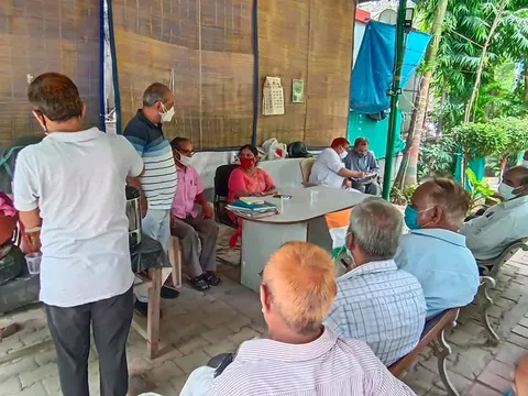 जीवन नगर सीनियर सिटीजन पार्क में आभार व सदस्य का जन्मदिन समारोह — 18
