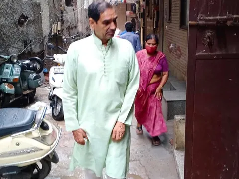 किलोकरी गांव का विभागीय अधिकारियों संग सुबह निरीक्षण — 3
