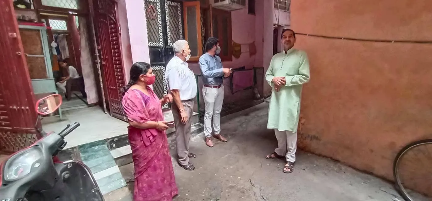 किलोकरी गांव का विभागीय अधिकारियों संग सुबह निरीक्षण — तस्वीर 5 में से 12