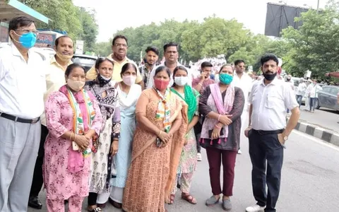 बेरोजगारी व बढ़ती महंगाई के विरुद्ध प्रदर्शन