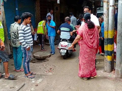 सराय काले खां में बरसात से पूर्व सीवर-नाली सफाई अभियान — 6