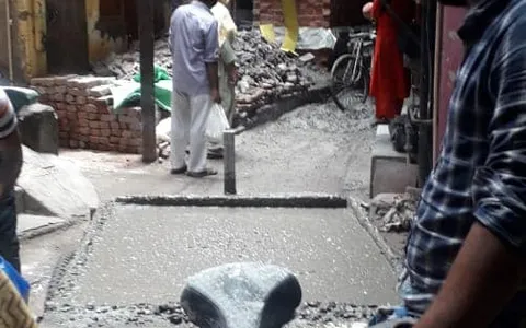सराय काले खां ईशाक मस्जिद के आस-पास गलियों के नवनिर्माण का शुभारंभ