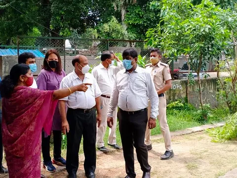 उपायुक्त संग सराय काले खां क्षेत्र का निरीक्षण दौरा — 4