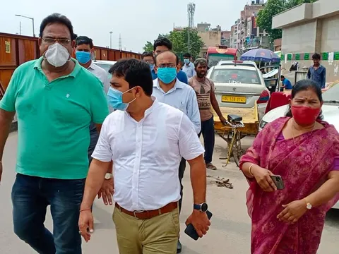 उपायुक्त संग सराय काले खां क्षेत्र का निरीक्षण दौरा — 7