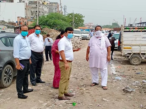 उपायुक्त संग सराय काले खां क्षेत्र का निरीक्षण दौरा — 13