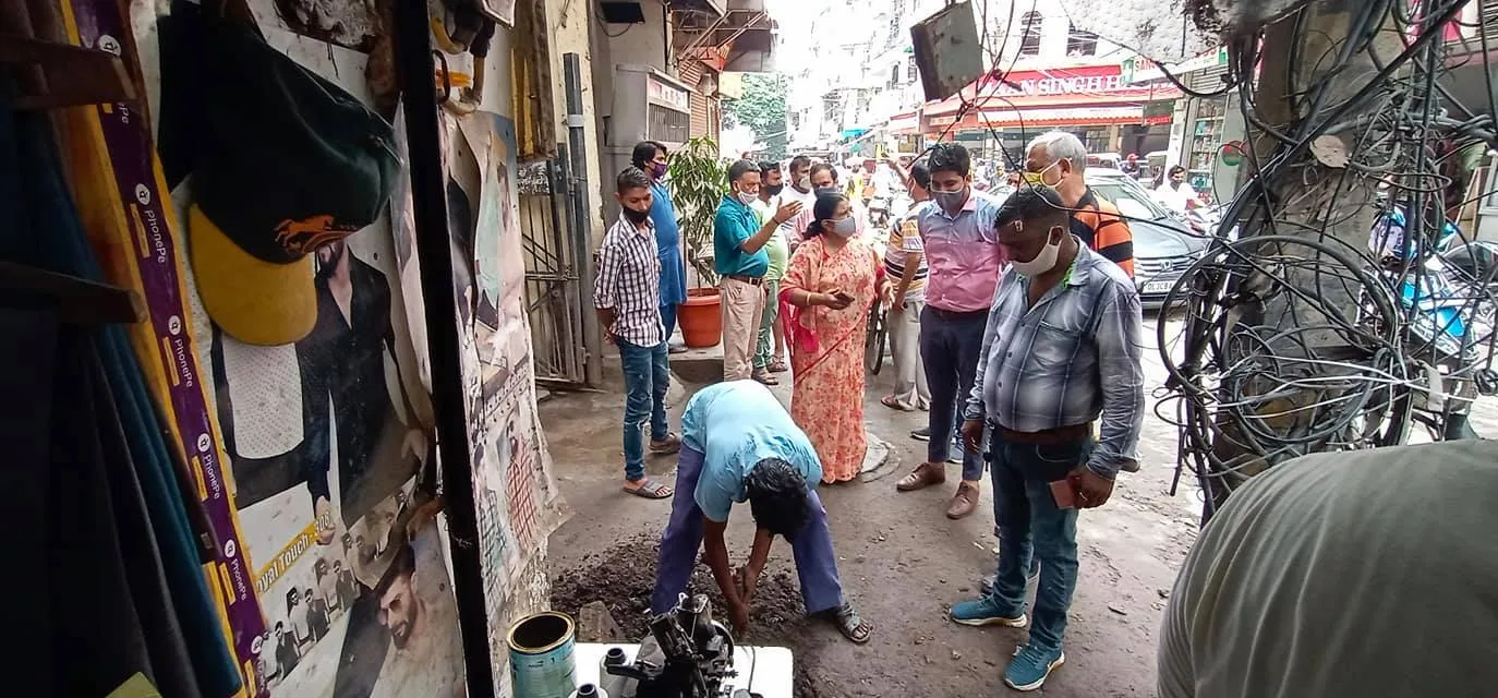 भगवान नगर चौक बाज़ार का सुबह निरीक्षण — तस्वीर 3 में से 8
