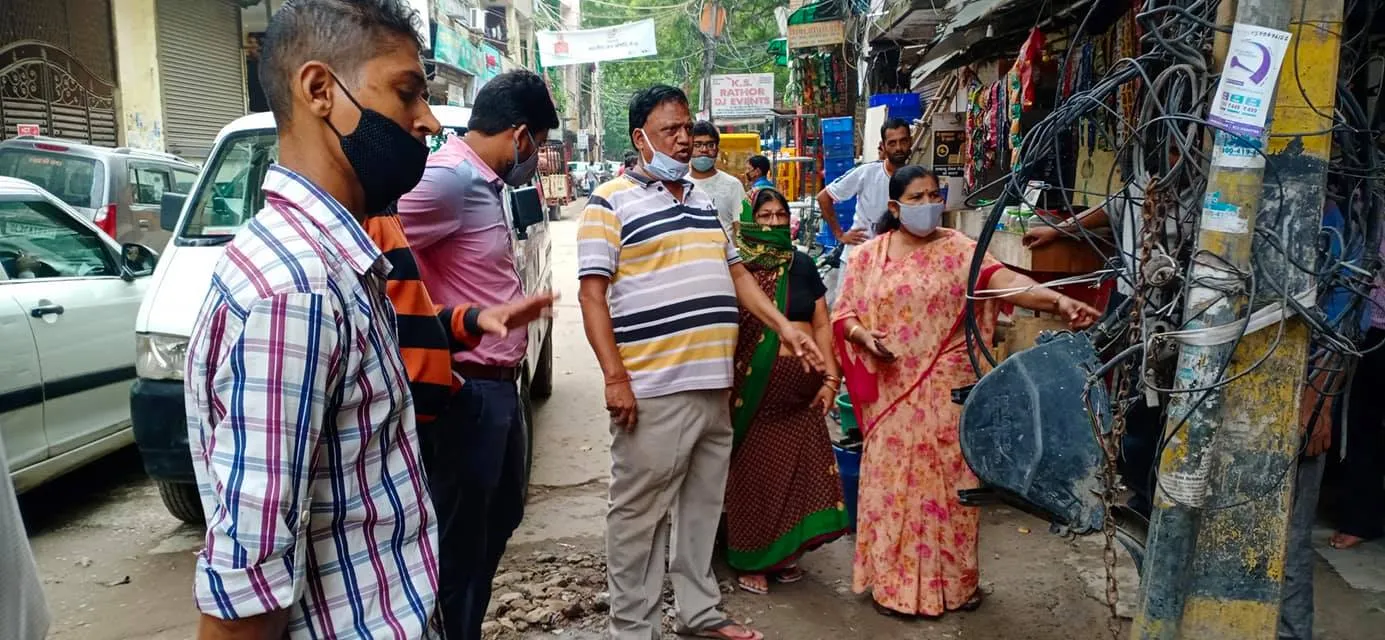 भगवान नगर चौक बाज़ार का सुबह निरीक्षण — तस्वीर 6 में से 8